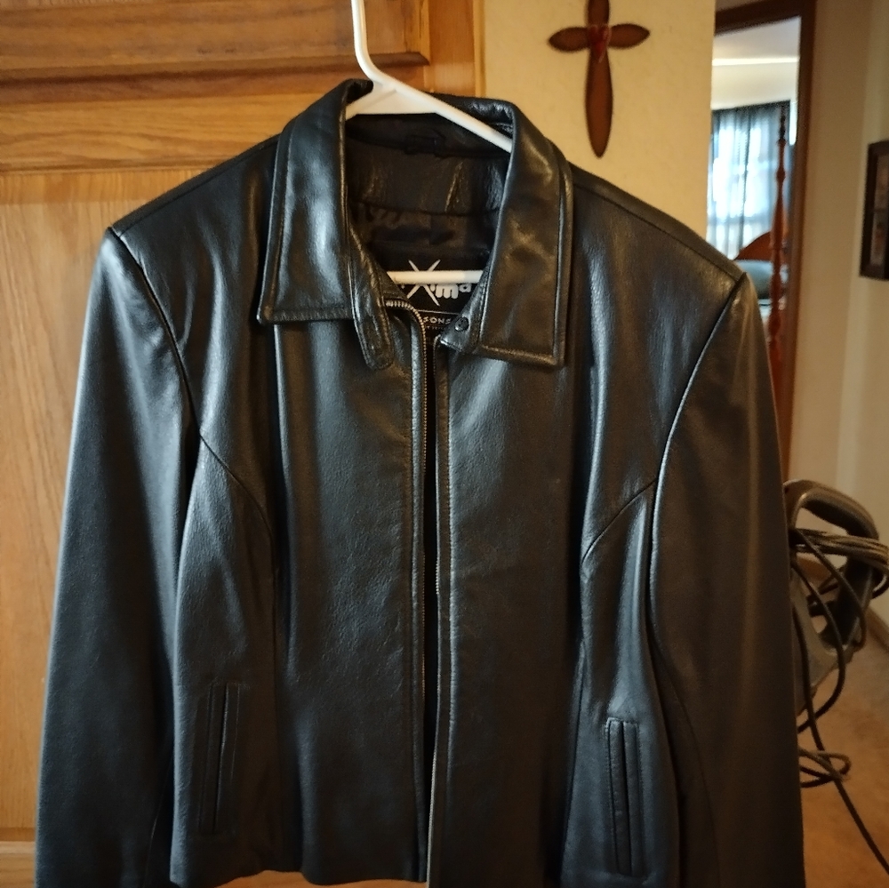 Ladies size large wilsons leather coat
